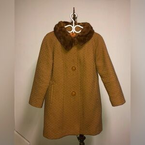 Vintage 60’s coat, warm camel color, genuine fur, from Stevens Hockanum fabric.